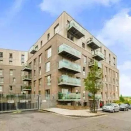 Luxury 2 Bedroom Apartment In Central London With Free Parking Exterior photo